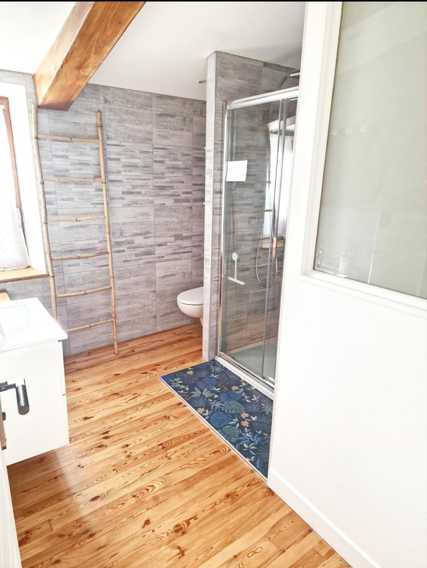 Chez Bisset_2chambres 4personnes *